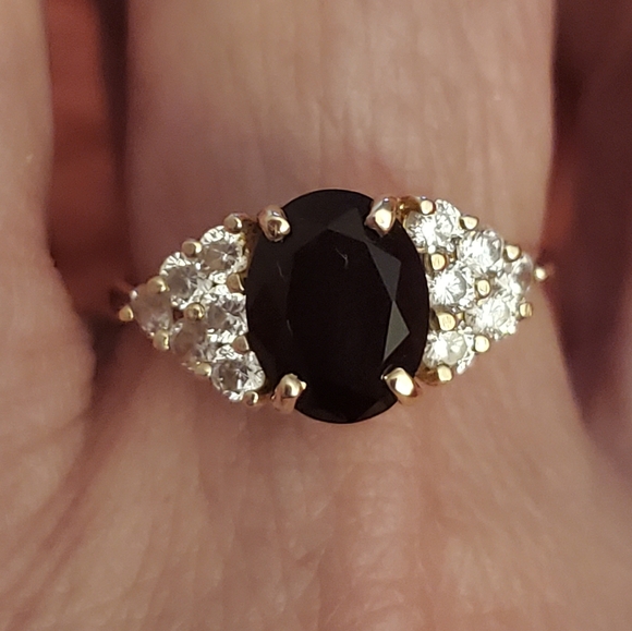 Jewelry - 1OK yg black onyx cz ring